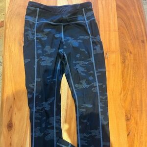 Lululemon Athletica Black and Blue Camouflage Leggings